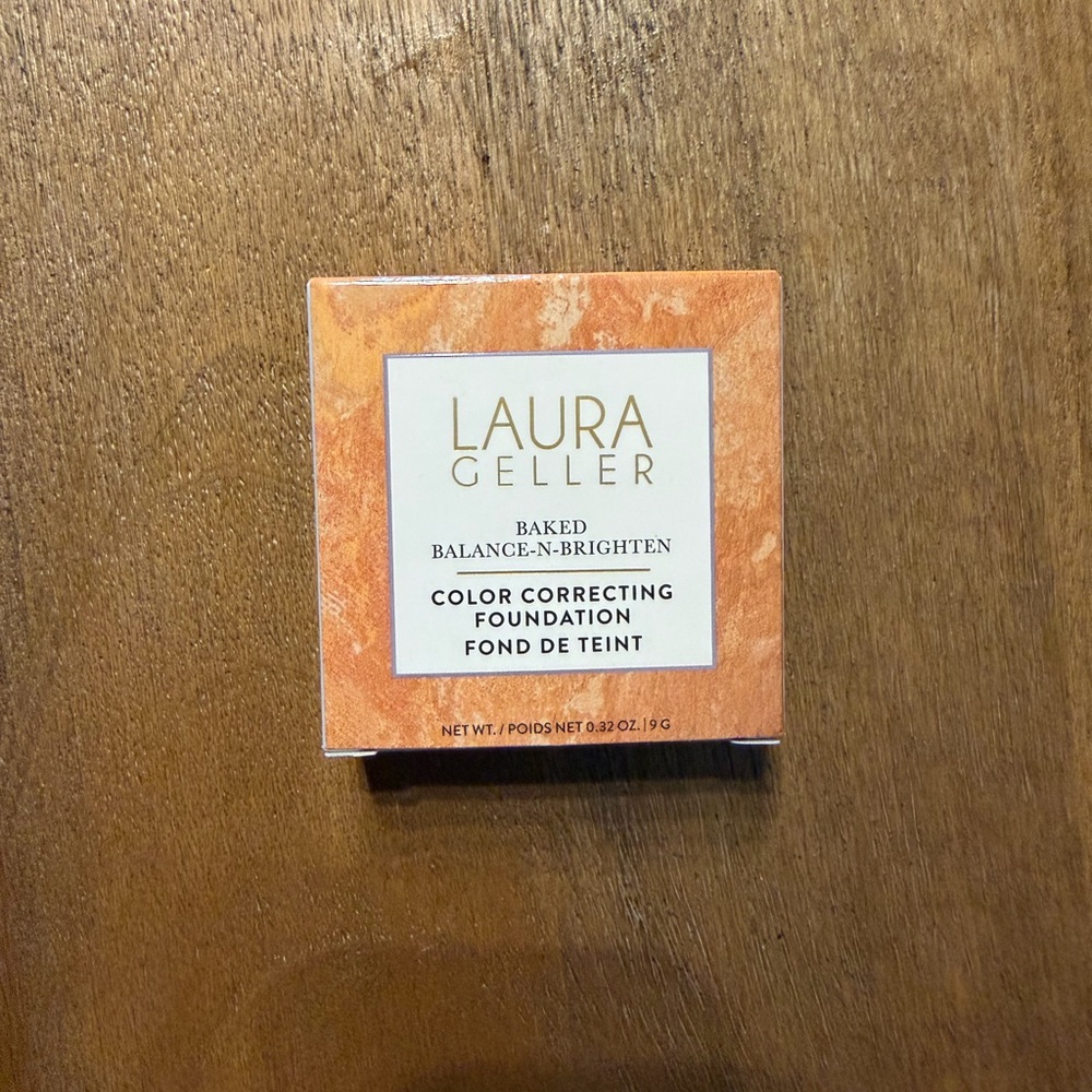 Laura Geller Baked Balance-N-Brighten Foundation - Orange and Cream